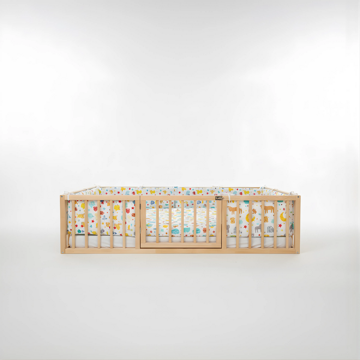 Hug Zen - Montessori Playpen Floor Bed with Cylindrical Railings and Gate